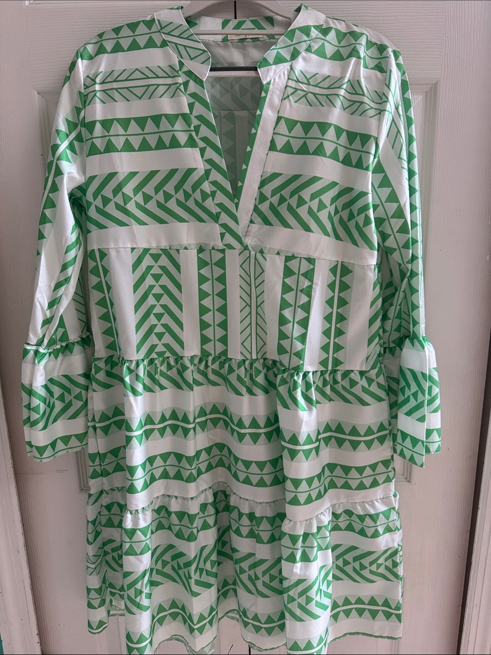 Preppy Green And White Lightweight Dress . Size Medium . Fits up to a 6.